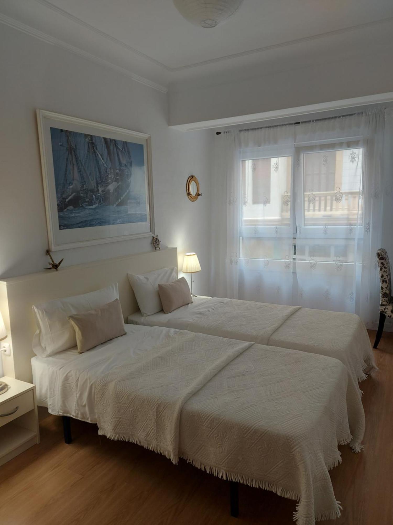 Apartamento Junto A La Playa De Gros Ess02373 Lägenhet San Sebastián Exteriör bild